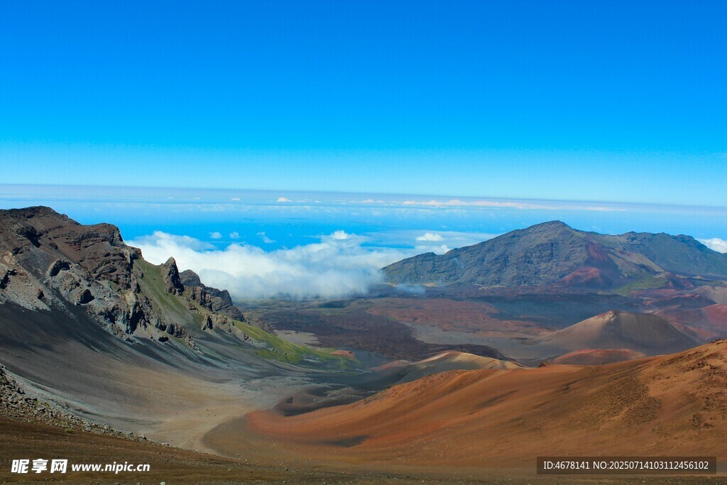 壮丽高山云海景观