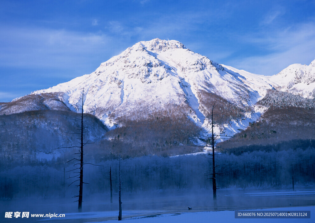 雪山壮丽风光