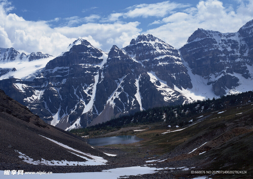 壮丽雪山风景