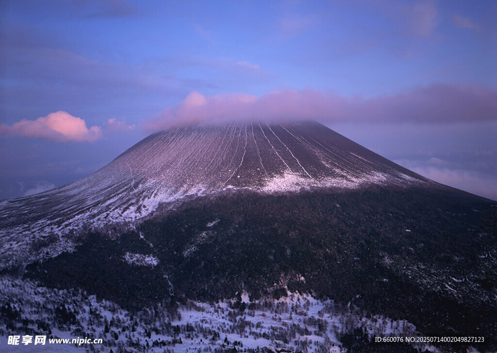 富士山雪景壮丽风光