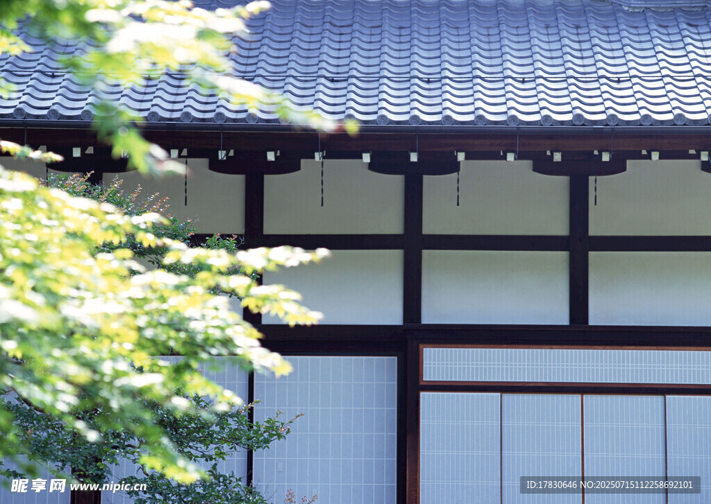 日式传统建筑一角