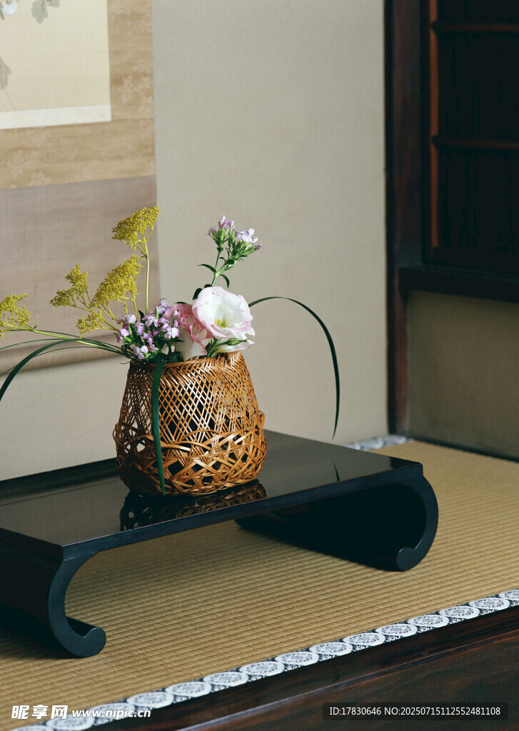 中式花瓶