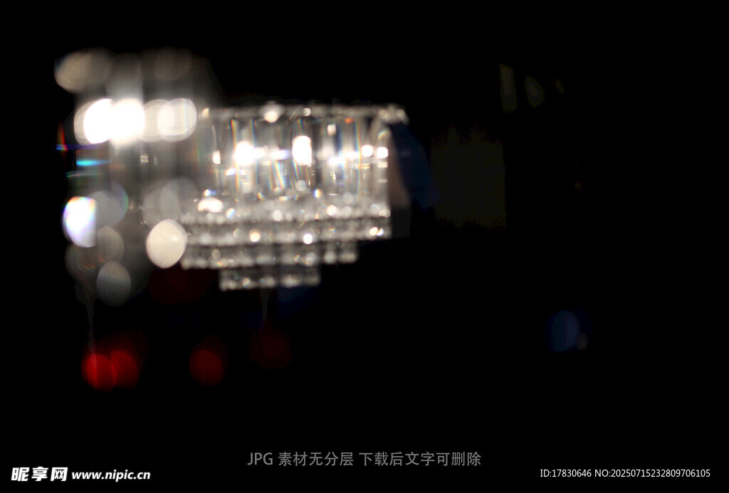 璀璨吊灯营造梦幻氛围