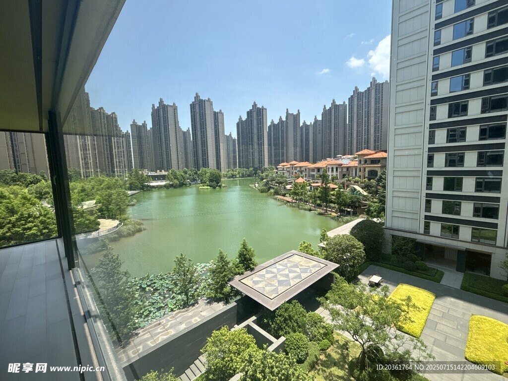 城市河畔景观高层视野