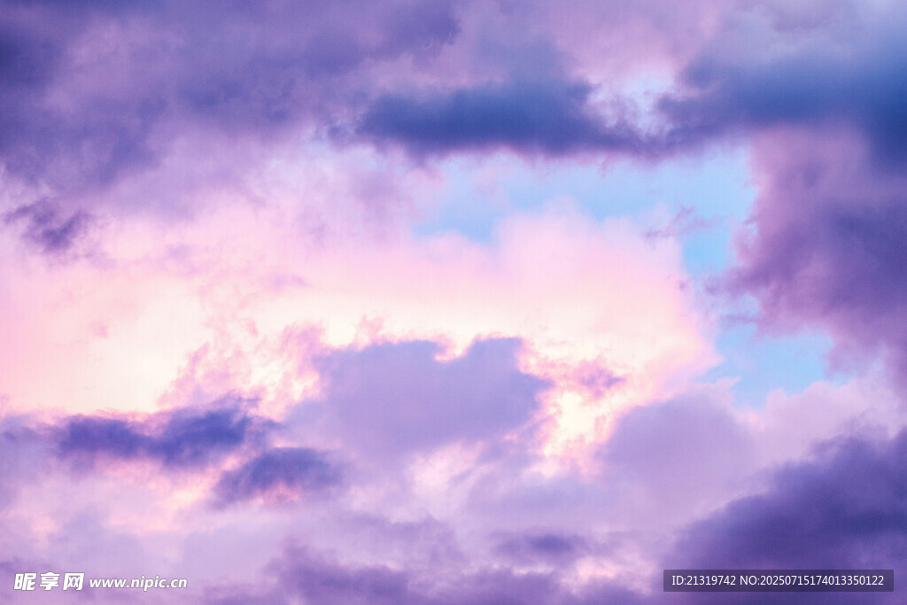 梦幻紫粉天空云彩美景