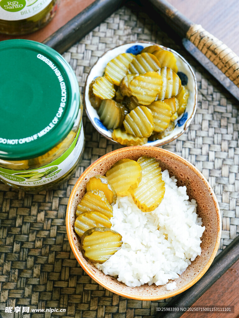 酸黄瓜米饭