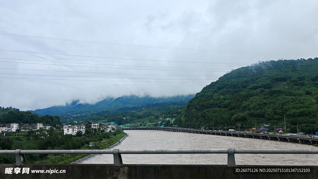 秀丽河流山川风景