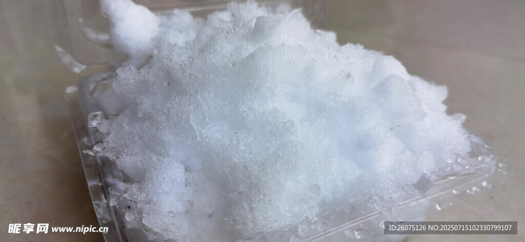 白色冰沙特写