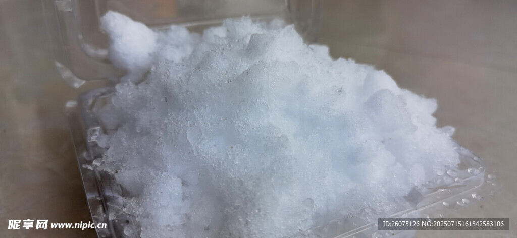 白色冰沙特写