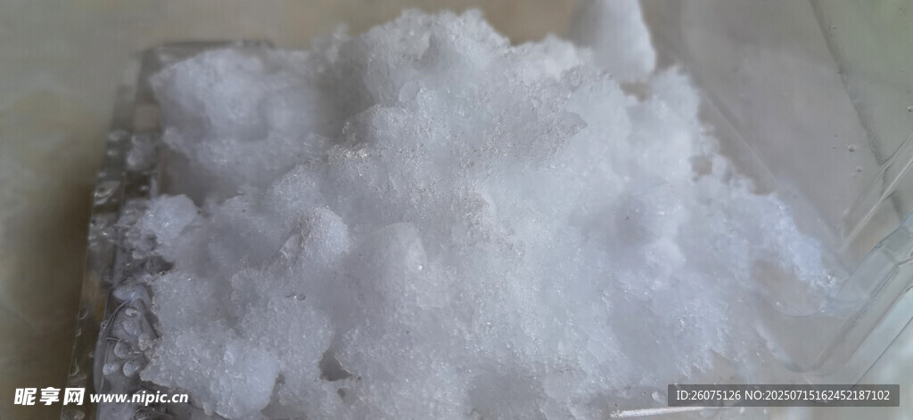白色冰沙物质特写