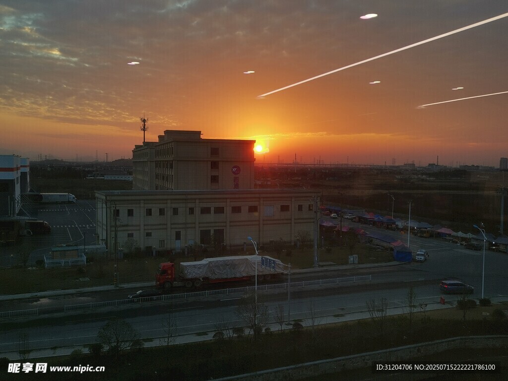 城市日落美景
