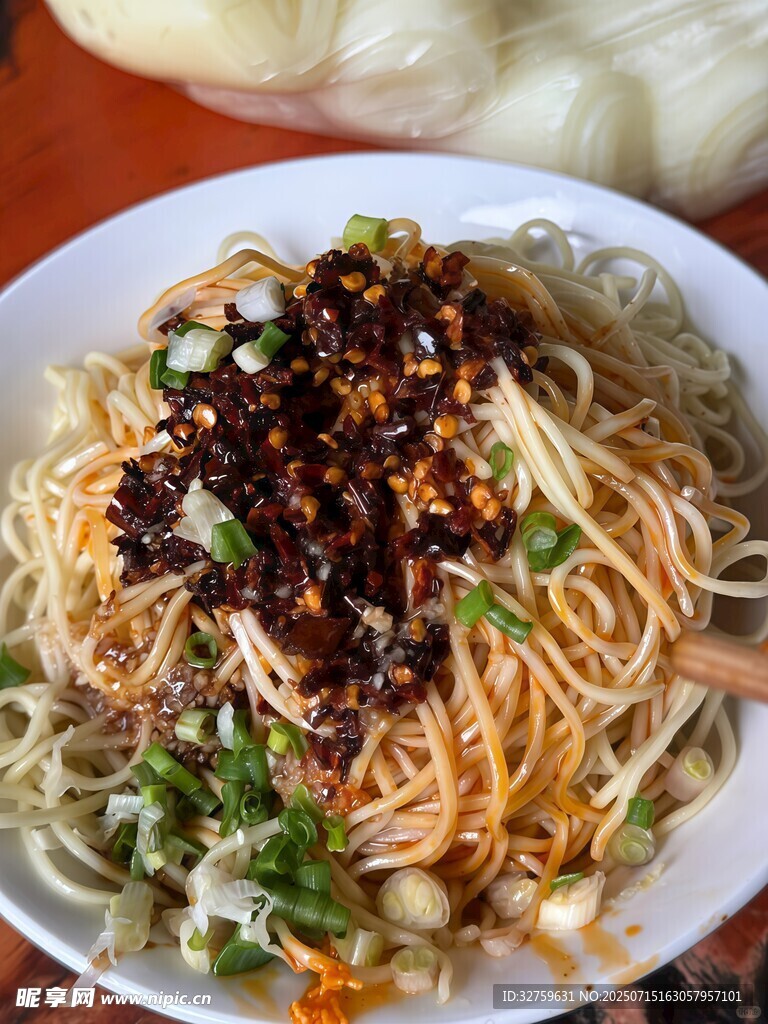 美味凉拌面 