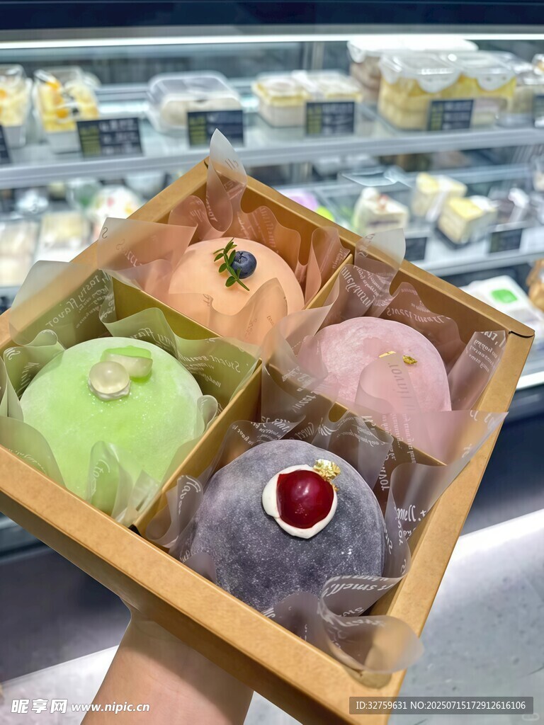 多彩美味盒装冰淇淋