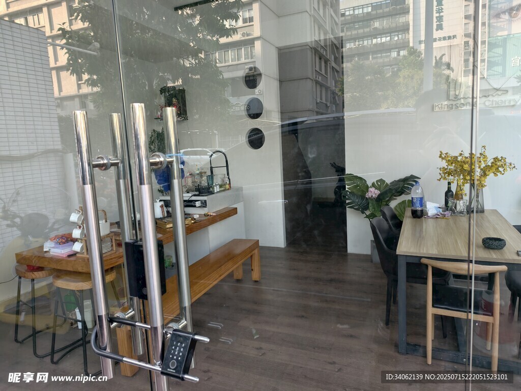 现代简约风室内办公场景