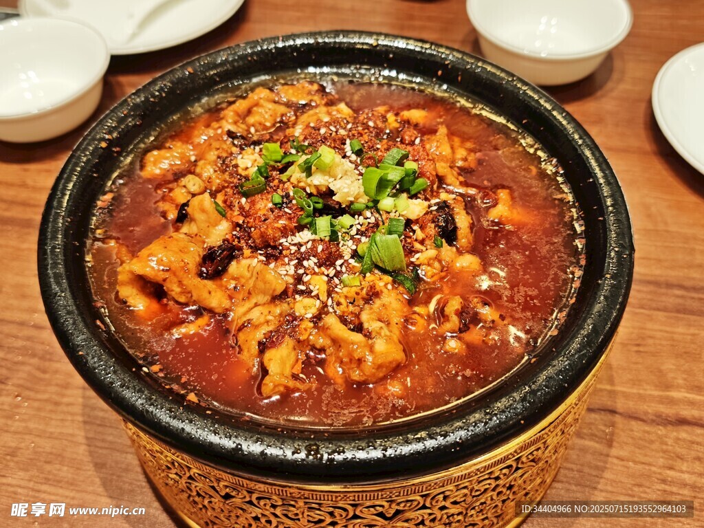 美味香辣水煮肉片