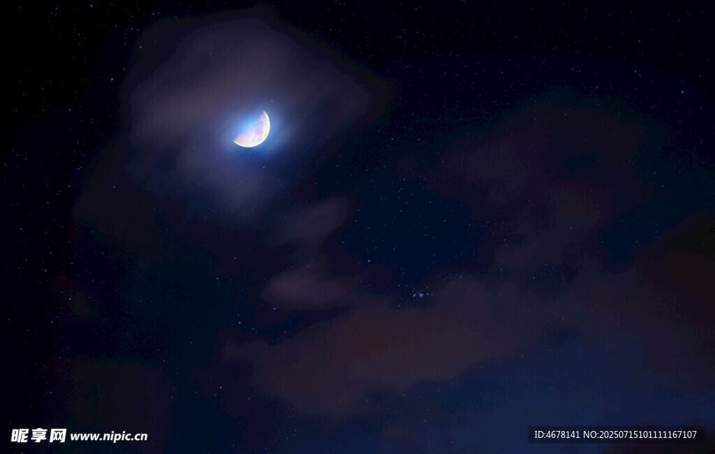 夜空明月伴云景