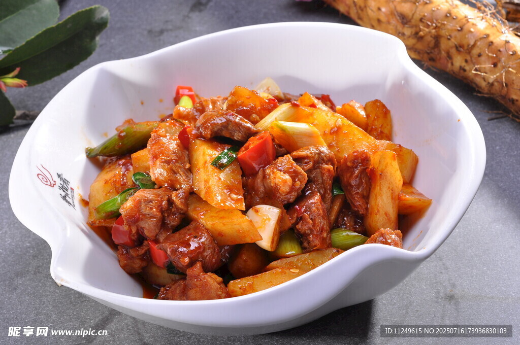 小土豆烧牛肉