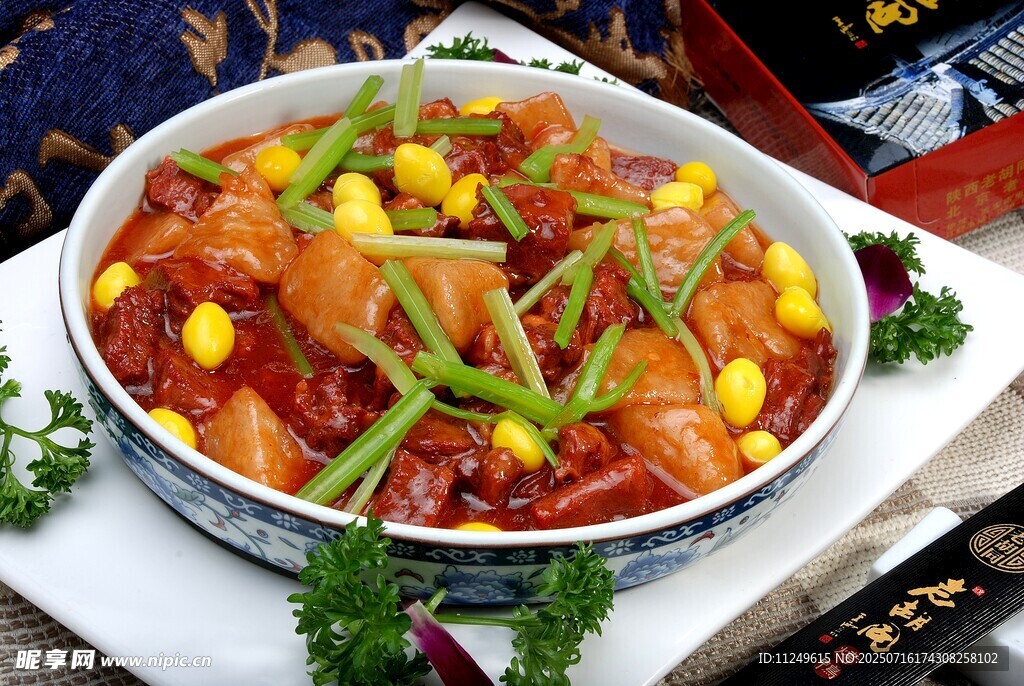 小土豆烧牛肉