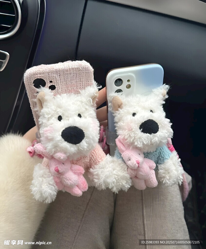 毛绒小狗挂件