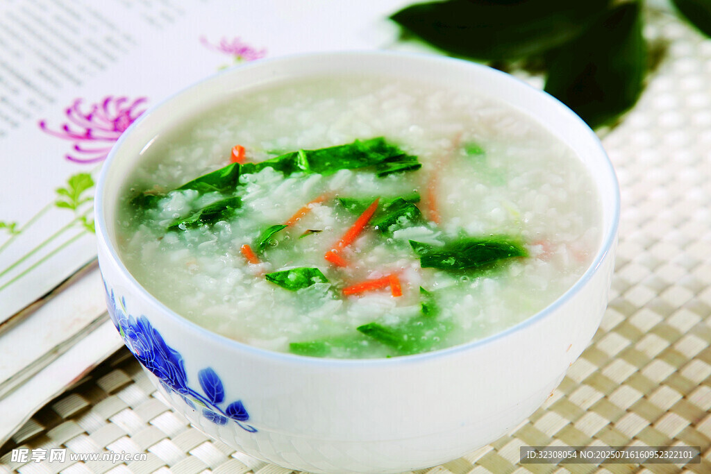青菜胡萝卜营养米粥