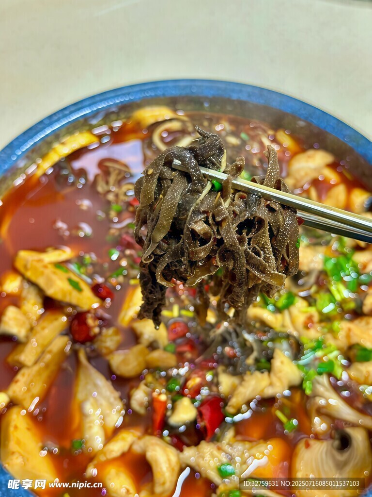 香辣美味牛杂火锅
