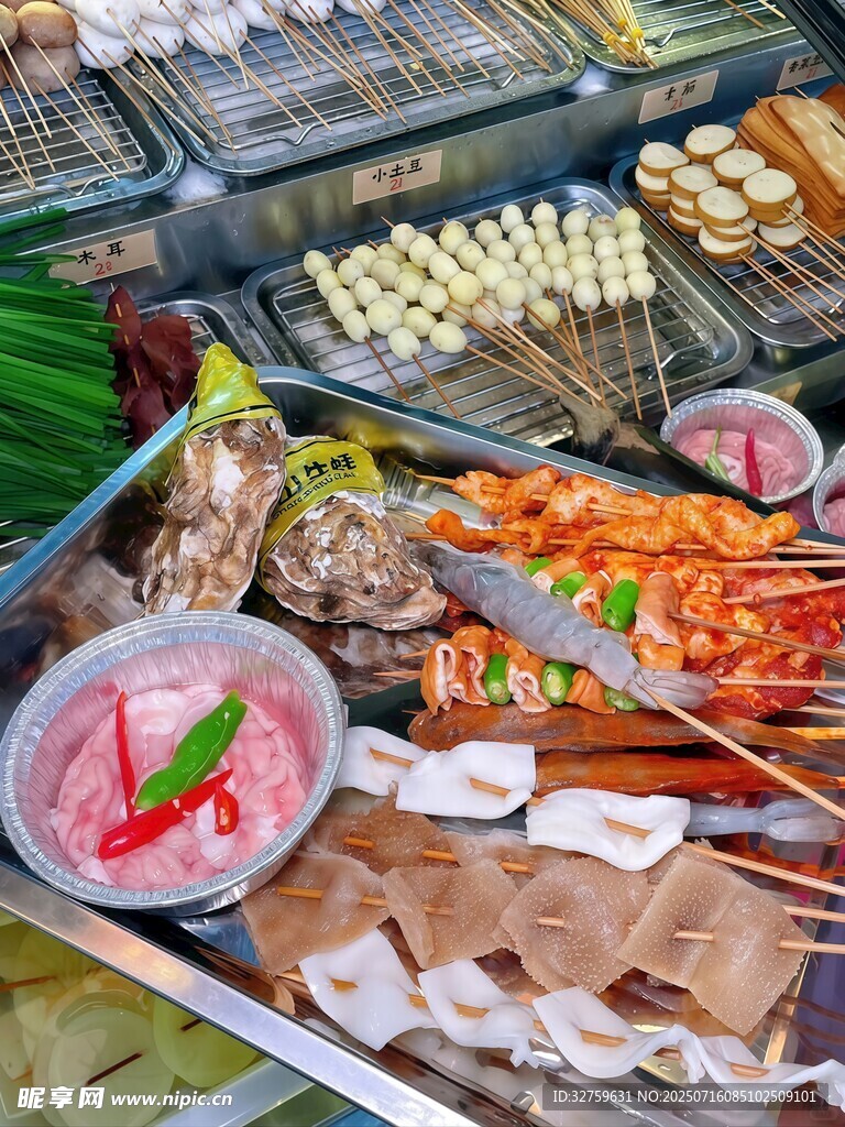 丰富多样的烧烤食材展示