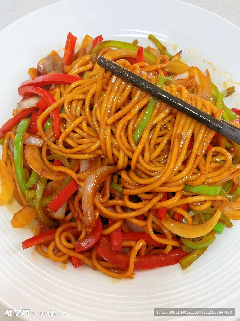 美味彩椒炒意面