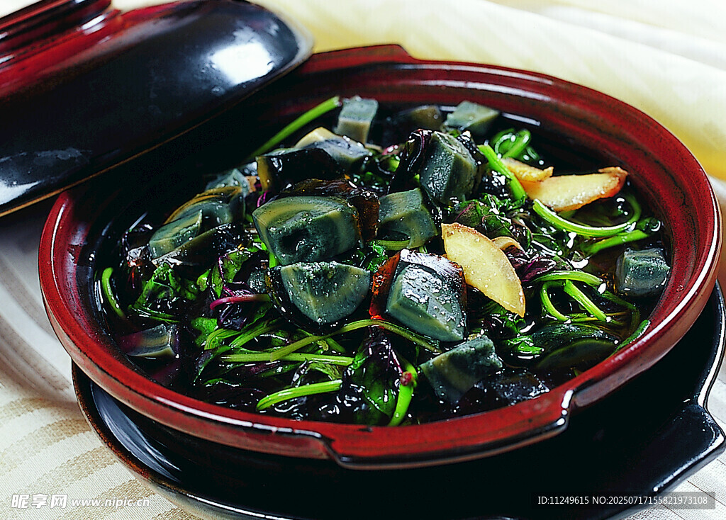 皮蛋炖苋菜