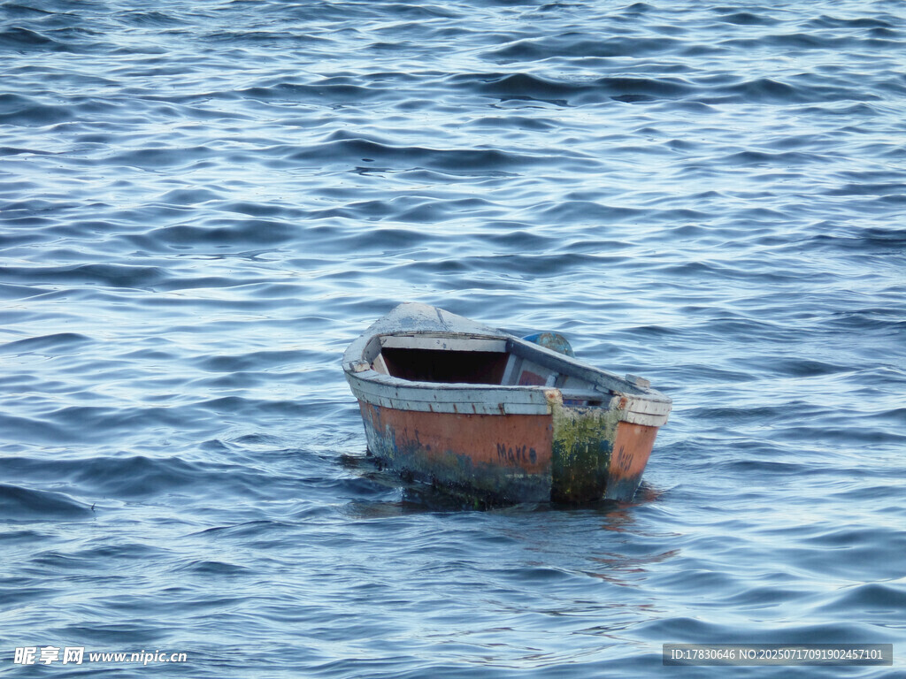 海上孤舟