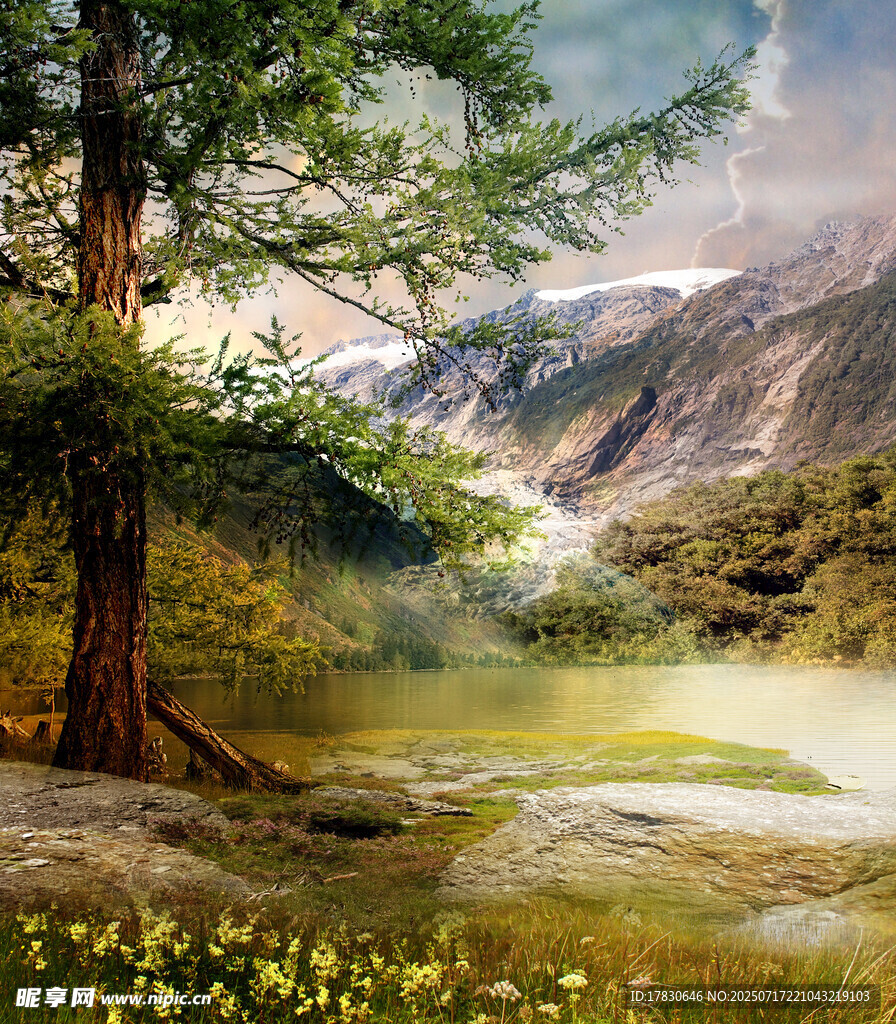 山间湖畔的静谧自然美景