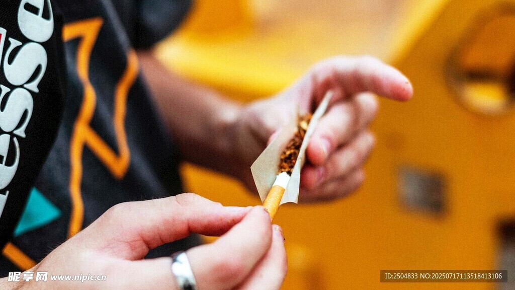 手工制作木艺物件