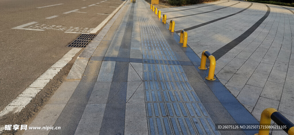 海边护栏道路风景