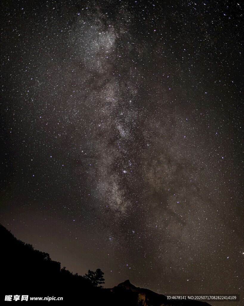 夜空下的璀璨星河