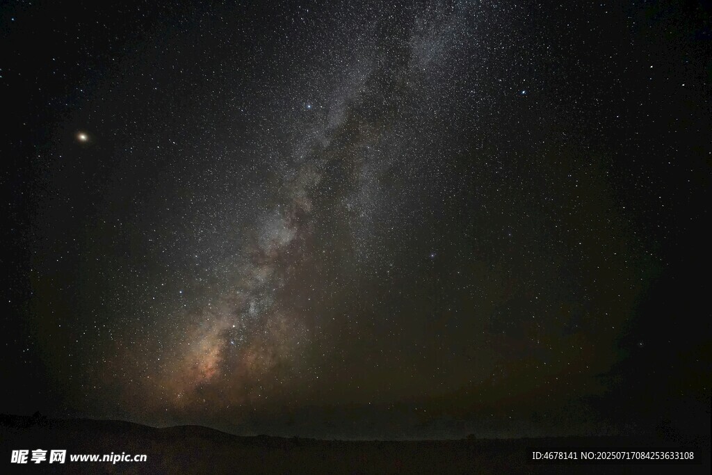 夜空下的璀璨星河