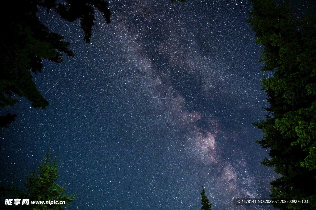 夜空下的璀璨星河