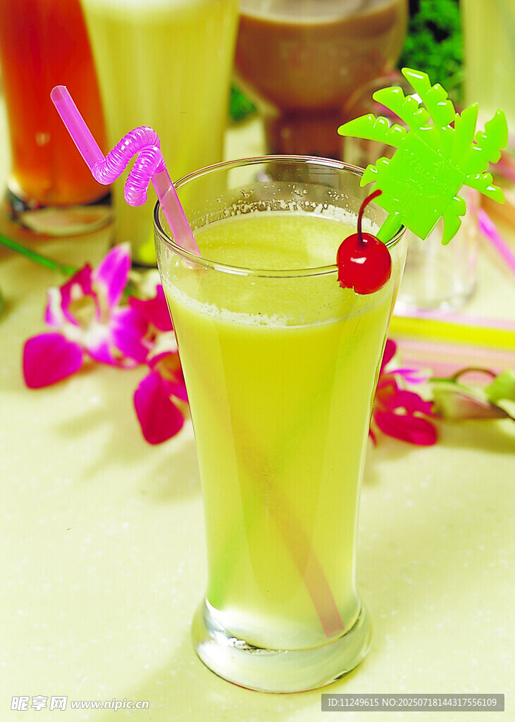 鲜榨苹果汁