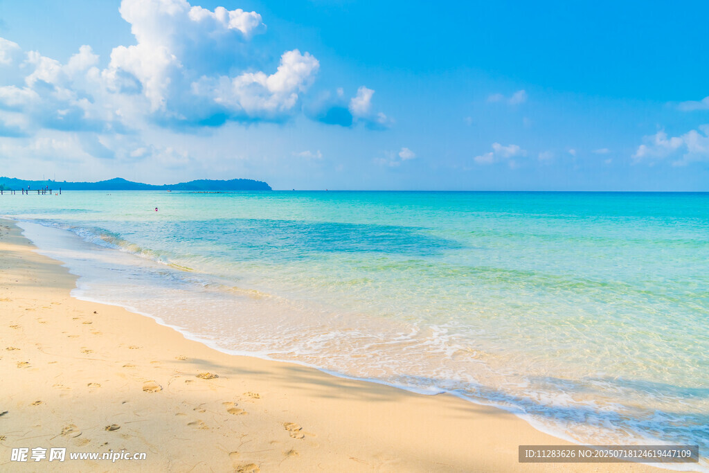 美丽海滨沙滩海景风光