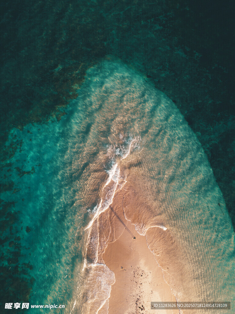 俯瞰大地的壮丽自然景观