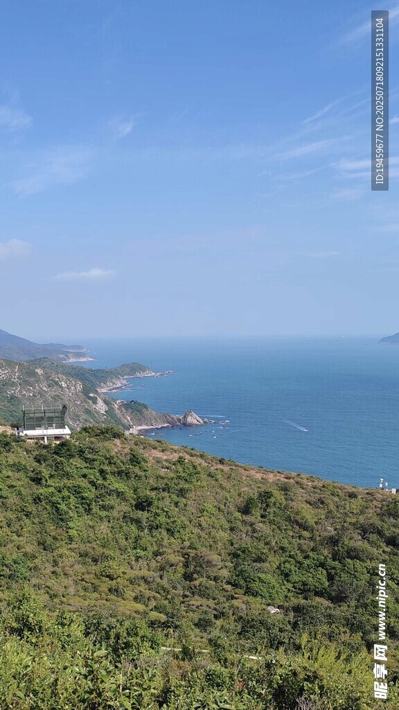 山海相依的秀丽自然景观