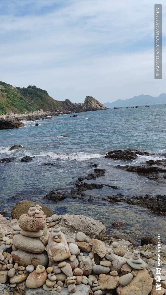 海边礁石风景