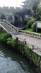 河畔古桥