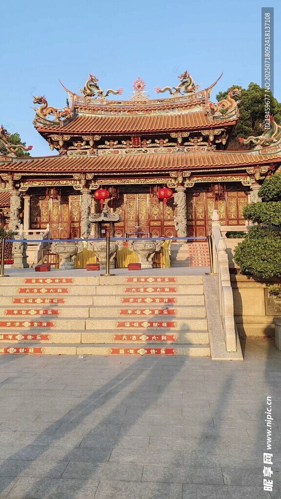 中式古建庙宇