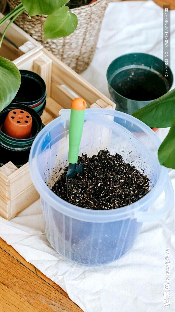 盆栽种植材料与工具
