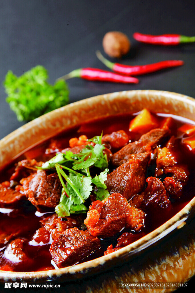 香辣红烧牛肉美食佳肴