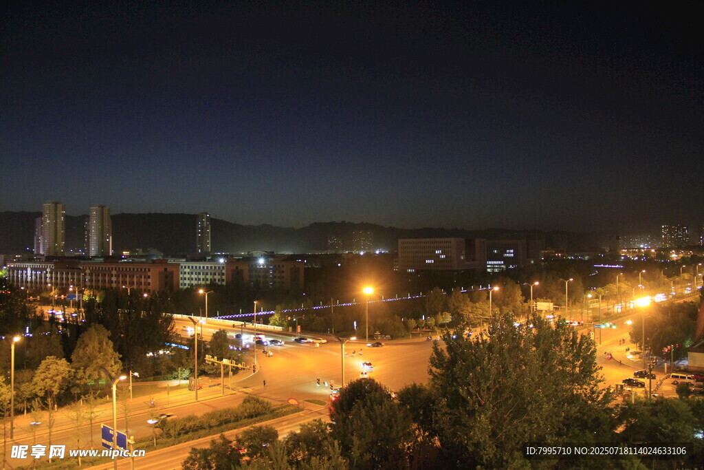 城市夜景璀璨灯火辉煌