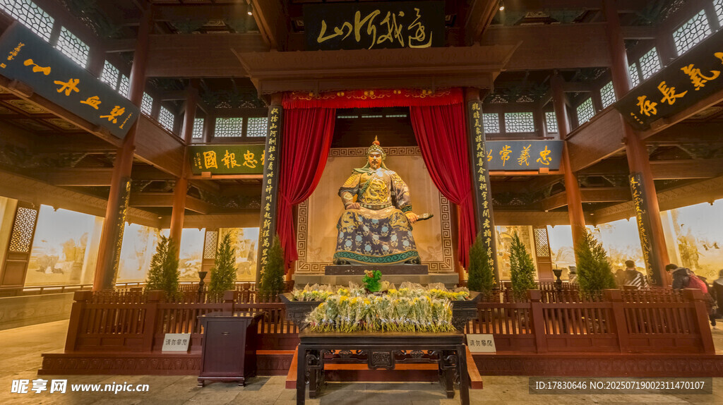 杭州岳王庙岳飞塑像