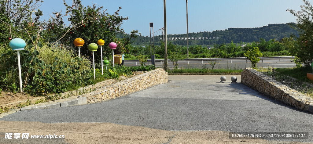户外开阔道路景观