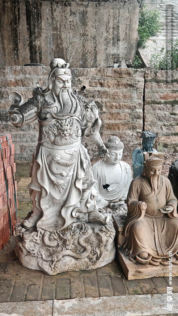 古代风格神像雕塑展示