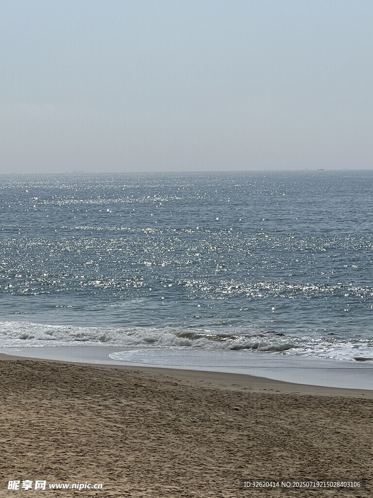 宁静海滩 蔚蓝大海