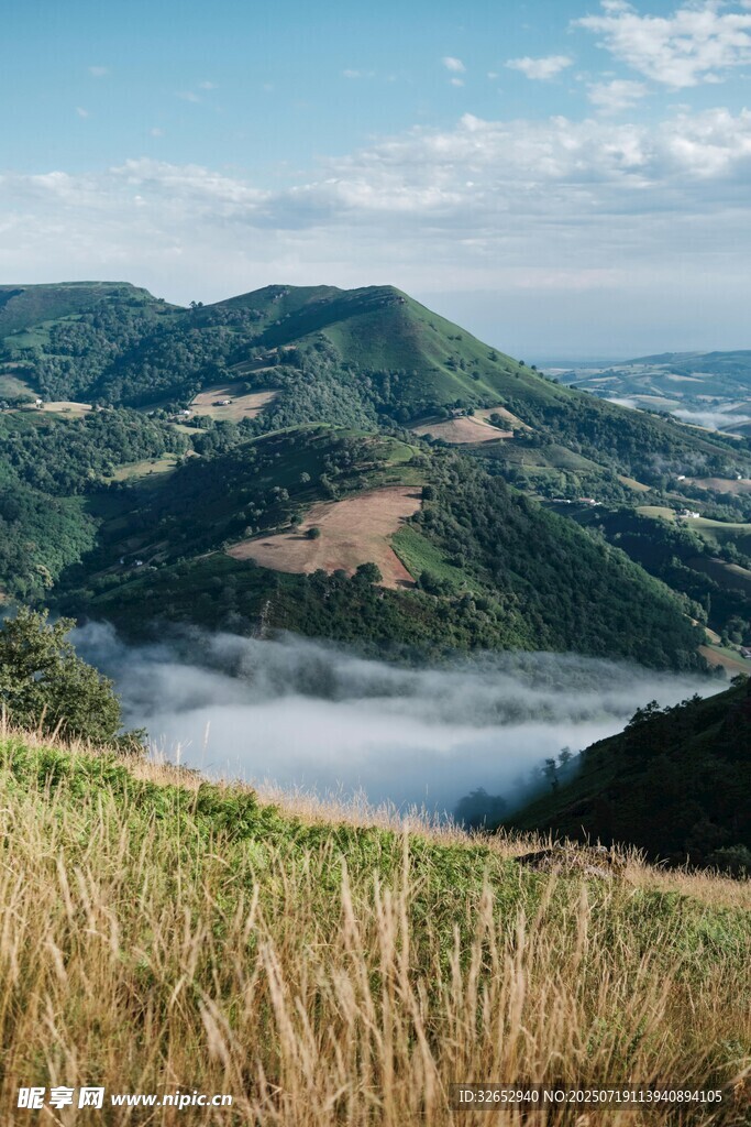 山间云海美景